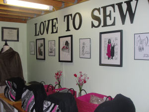 love to sew sewing studio with 3 sewing machines